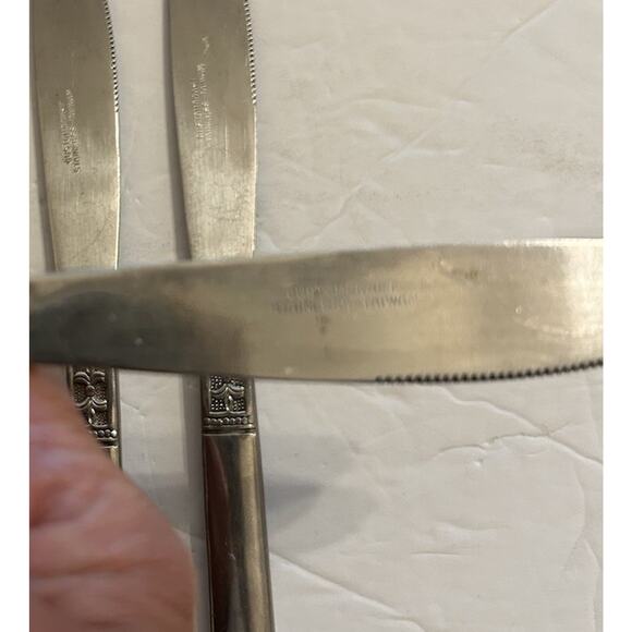 Vintage Customcraft Fluer De Lis Set Of 6 Dinner Knives Stainless Flatware CUS3 - Picture 6 of 10